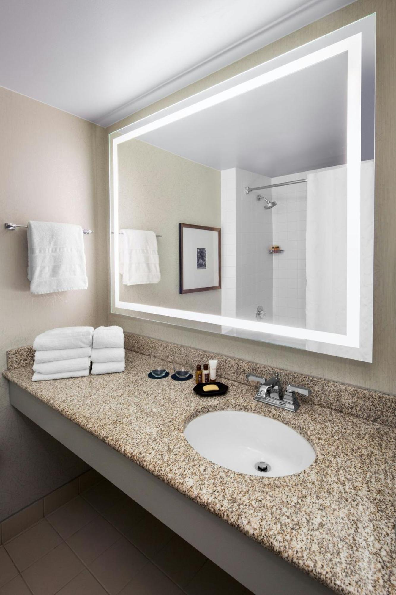 Sheraton Raleigh Hotel Dış mekan fotoğraf